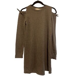 NWT Crown of Hearts “Gracelyn”  Girls Cold Shoulder Gray Long Dress Size L